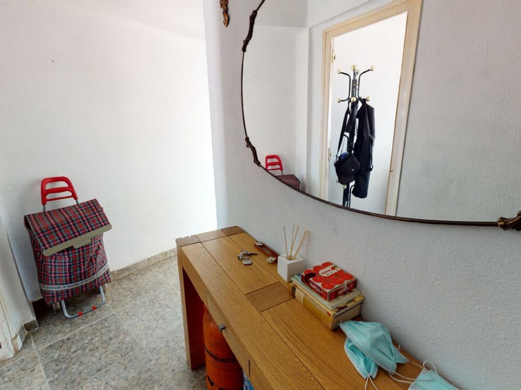 3 Bedroom 1 Bathroom Apartment in Monserrat