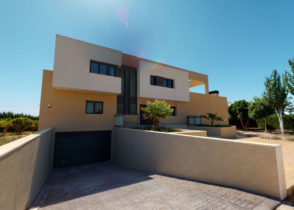 4 Bedroom 4 Bathroom Villa in Novelda