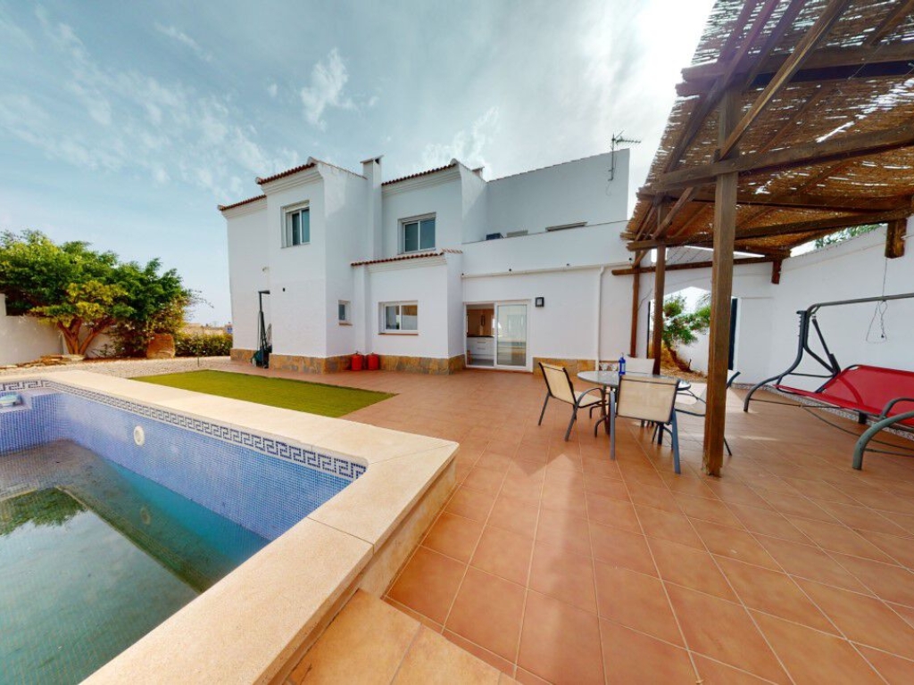 4 Bedroom 3 Bathroom Villa in Rincon de la Victoria